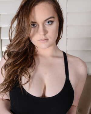 River Fox Nude Busty COED AMKingdom