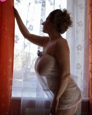 Samanta Lily Sheer Curves