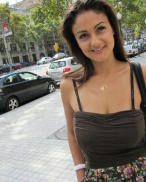 Sandra Busty Amateur