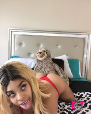 Soykay Linda Welcome To My Bedroom