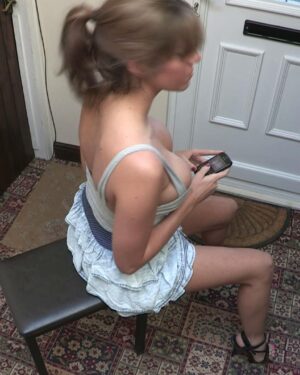 Talia Downblouse Texting
