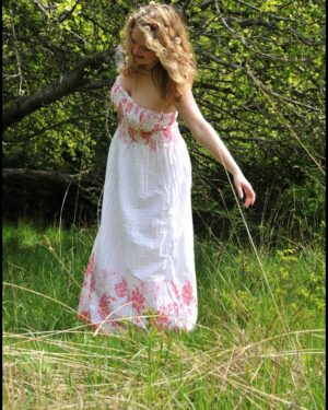 Tasty Trixie Nude In Nature