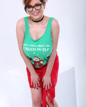 Tessa Fowler I Touch My Elf