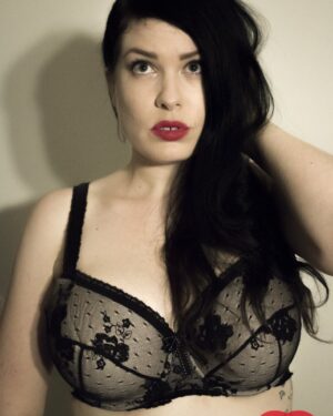 Viola Curvy Nude Gods Girls
