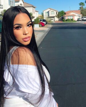 YenzMoney Nude Fancentro